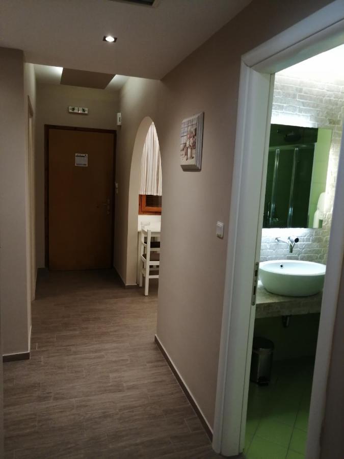 Hotel Katerina Keramoti  Luaran gambar