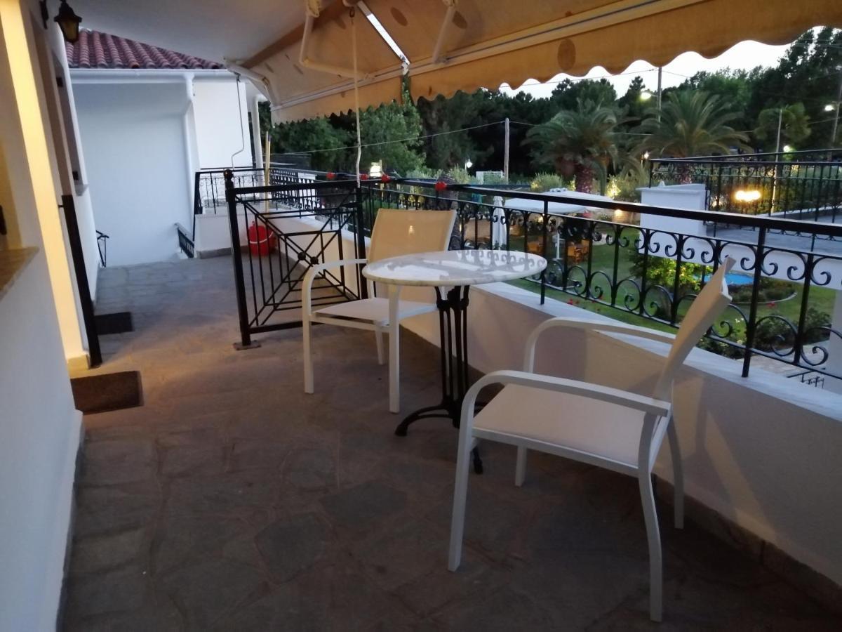 Hotel Katerina Keramoti  Luaran gambar