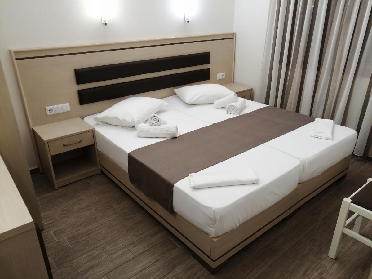 Hotel Katerina Keramoti  Luaran gambar