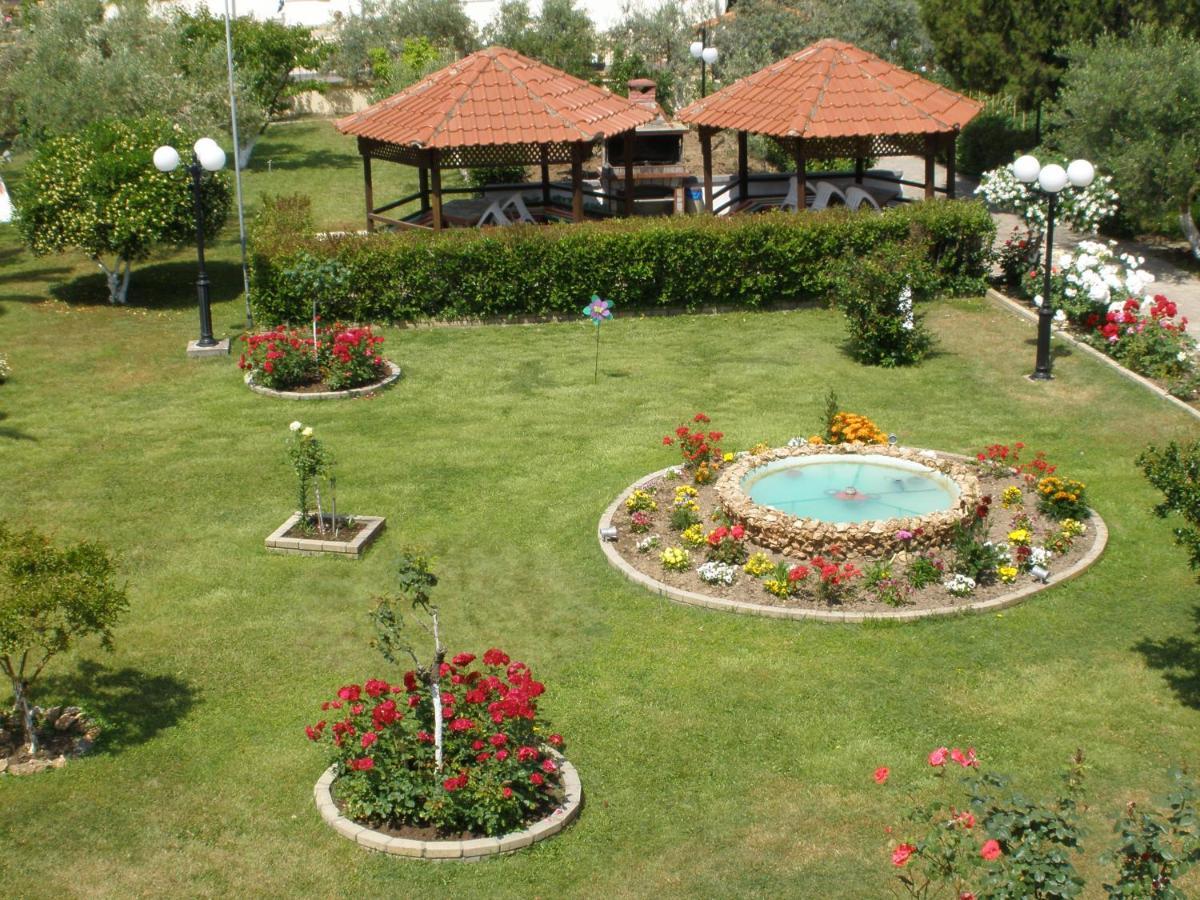 Hotel Katerina Keramoti  Luaran gambar